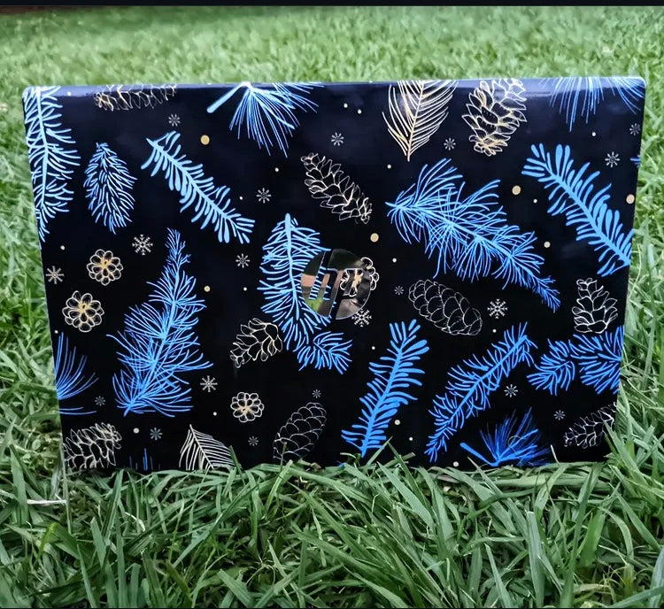 Frost Feathers laptop skin on an HP lid